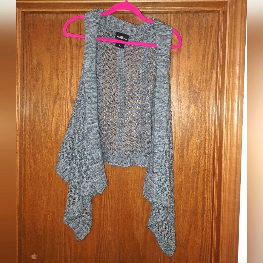 Sleeveless sweater